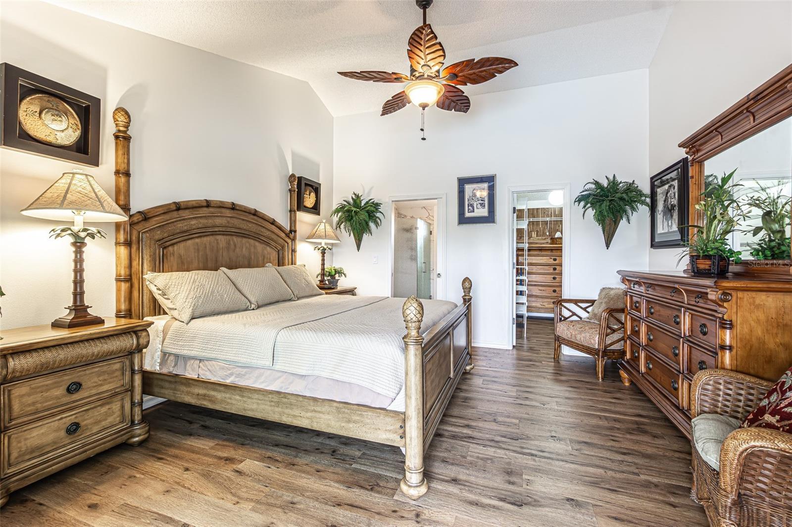 SILVER OAKS - Residential