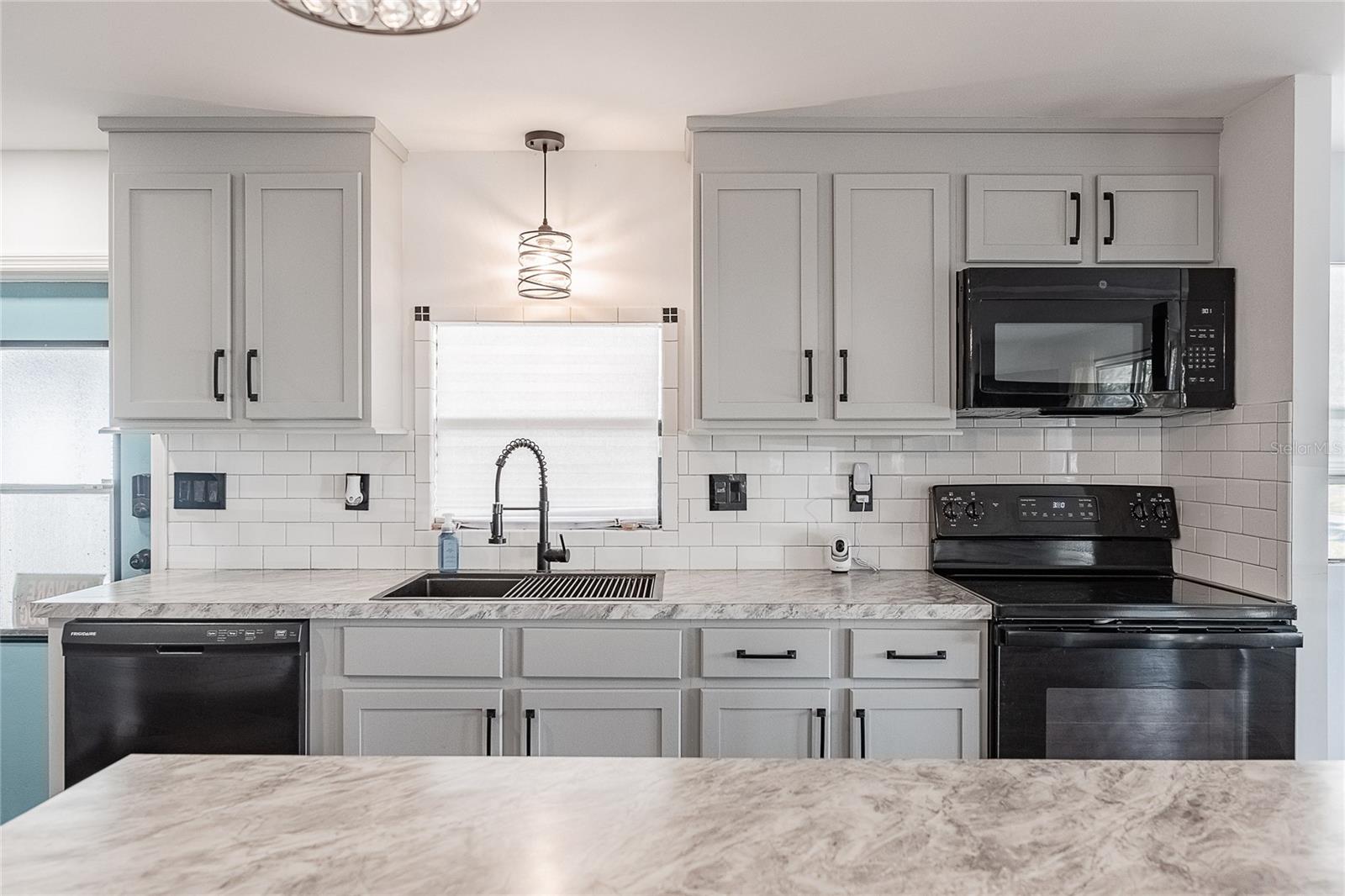 VILLAGE UNIT 03 LAKELAND - Residential