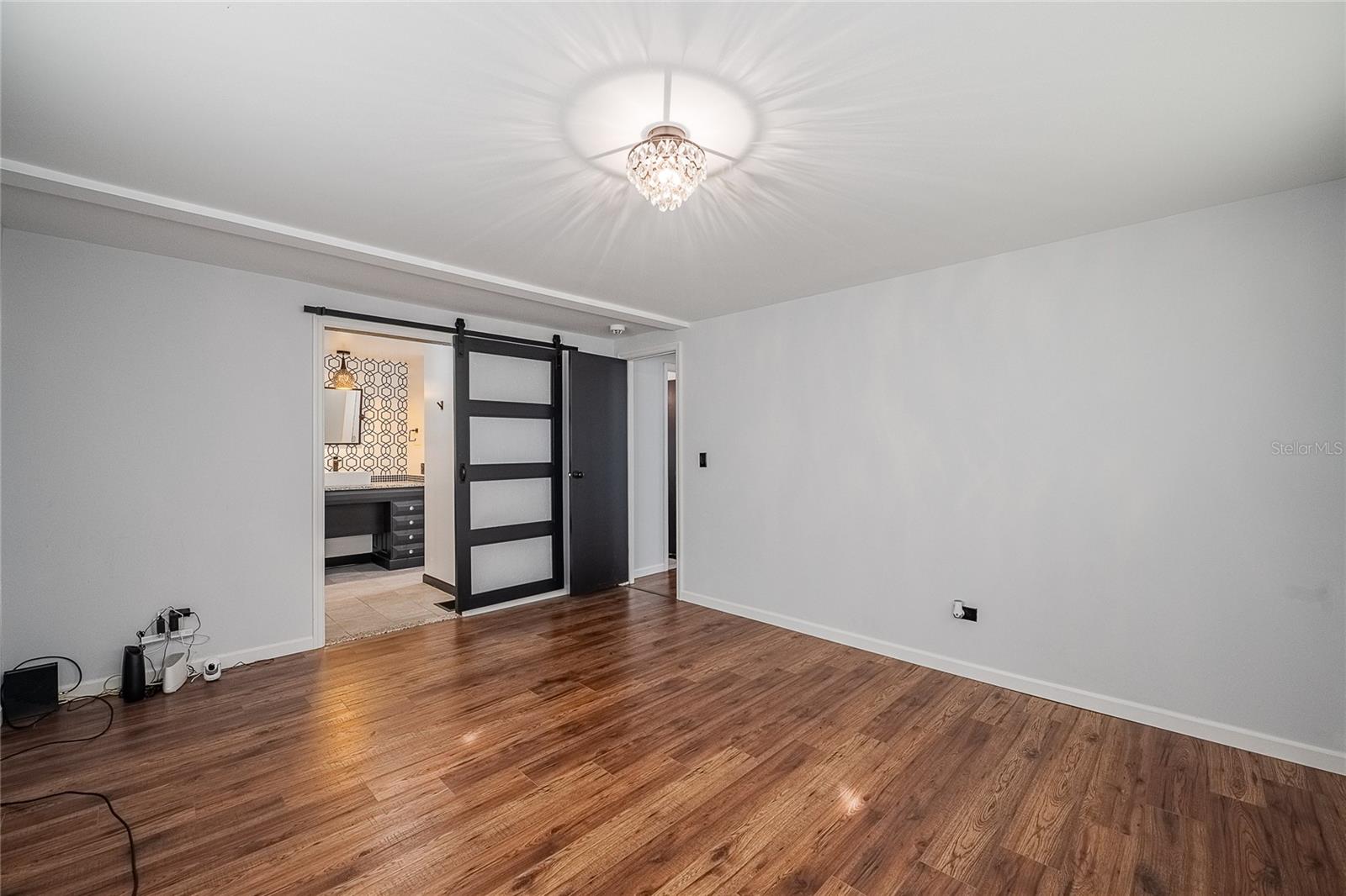 VILLAGE UNIT 03 LAKELAND - Residential