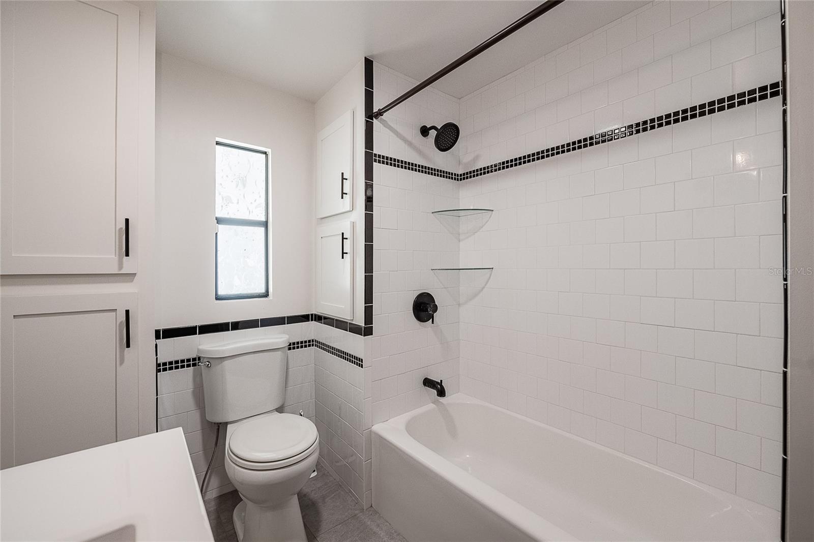 VILLAGE UNIT 03 LAKELAND - Residential