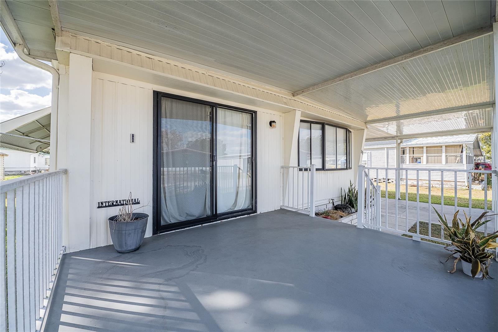 VILLAGE UNIT 03 LAKELAND - Residential