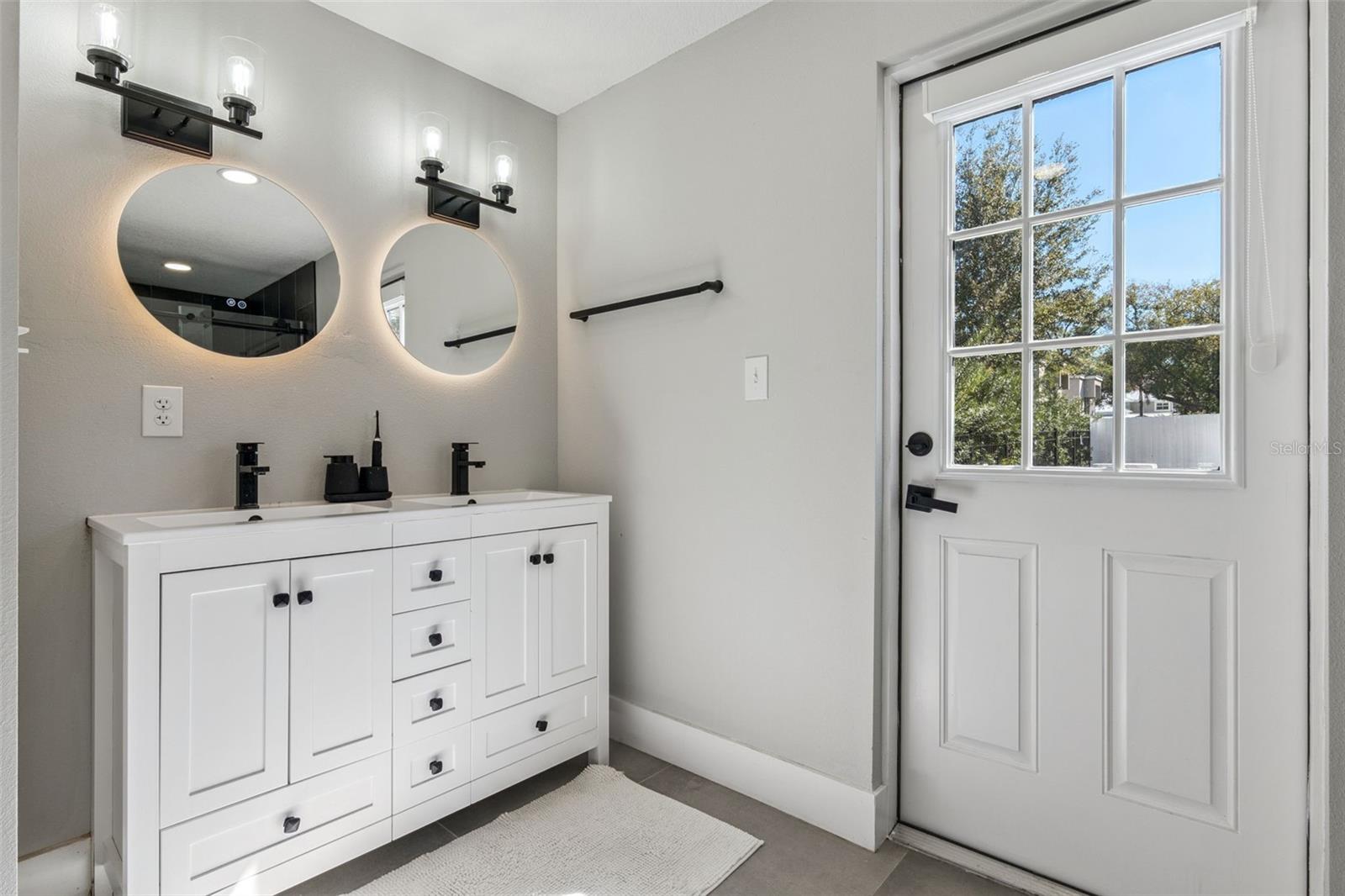 METZINGERS ADD - Residential