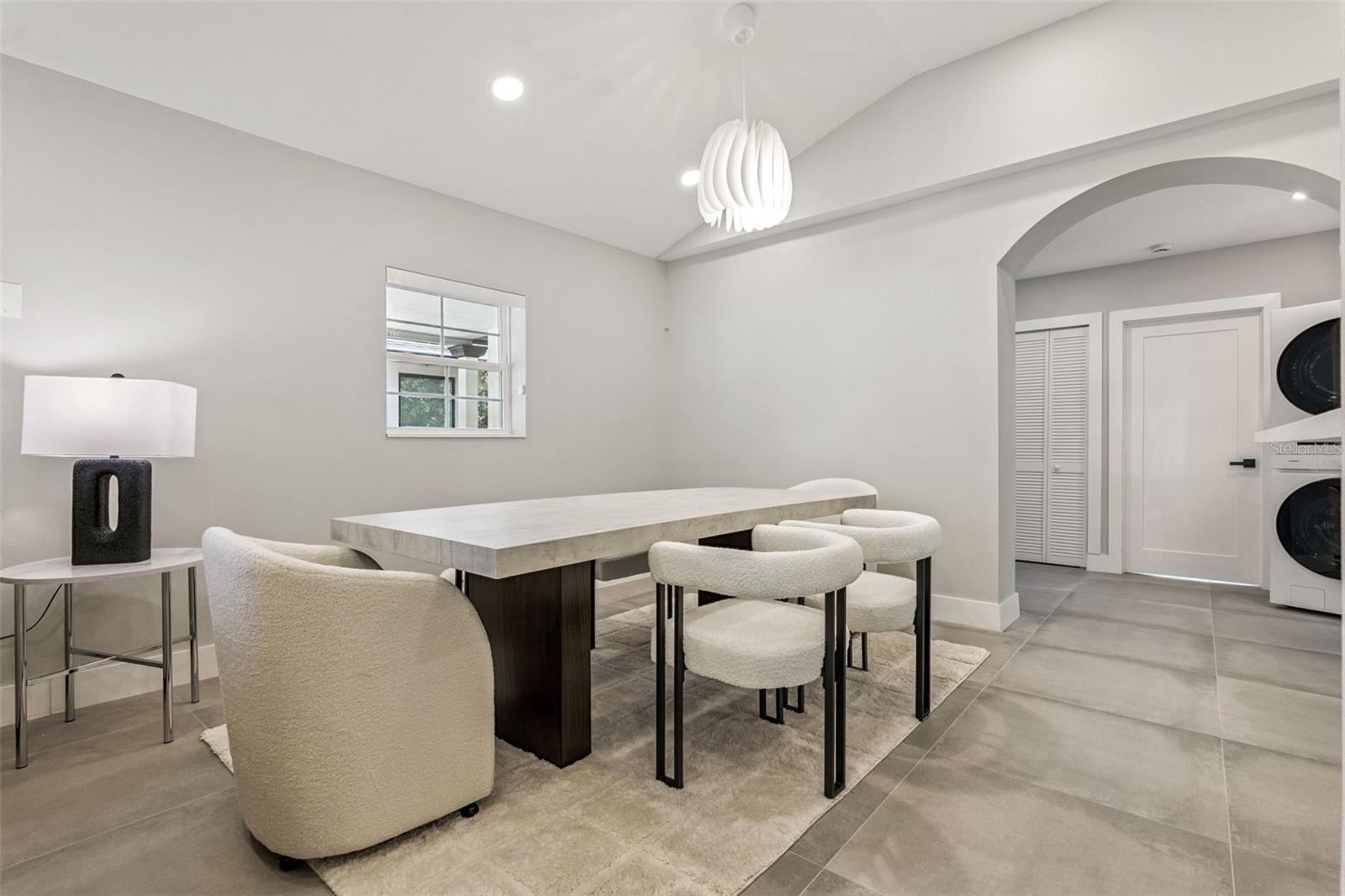 METZINGERS ADD - Residential