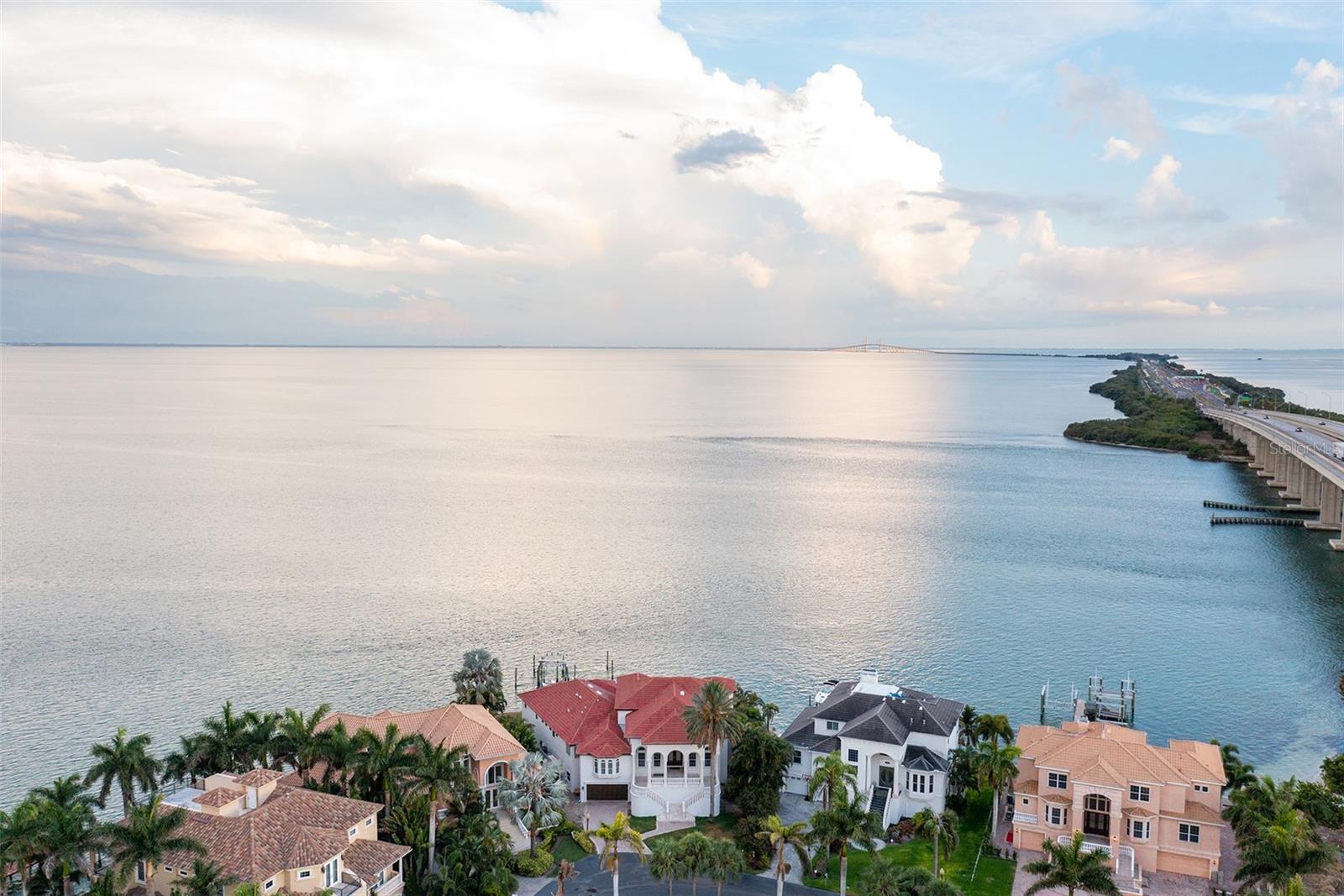 PARADISE POINTE - Residential