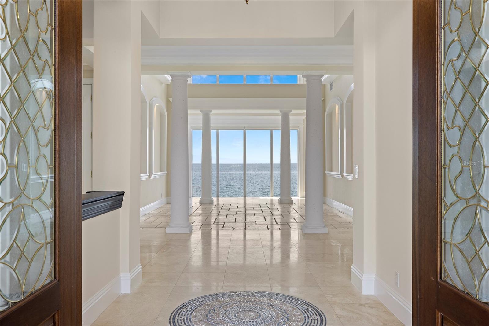 PARADISE POINTE - Residential