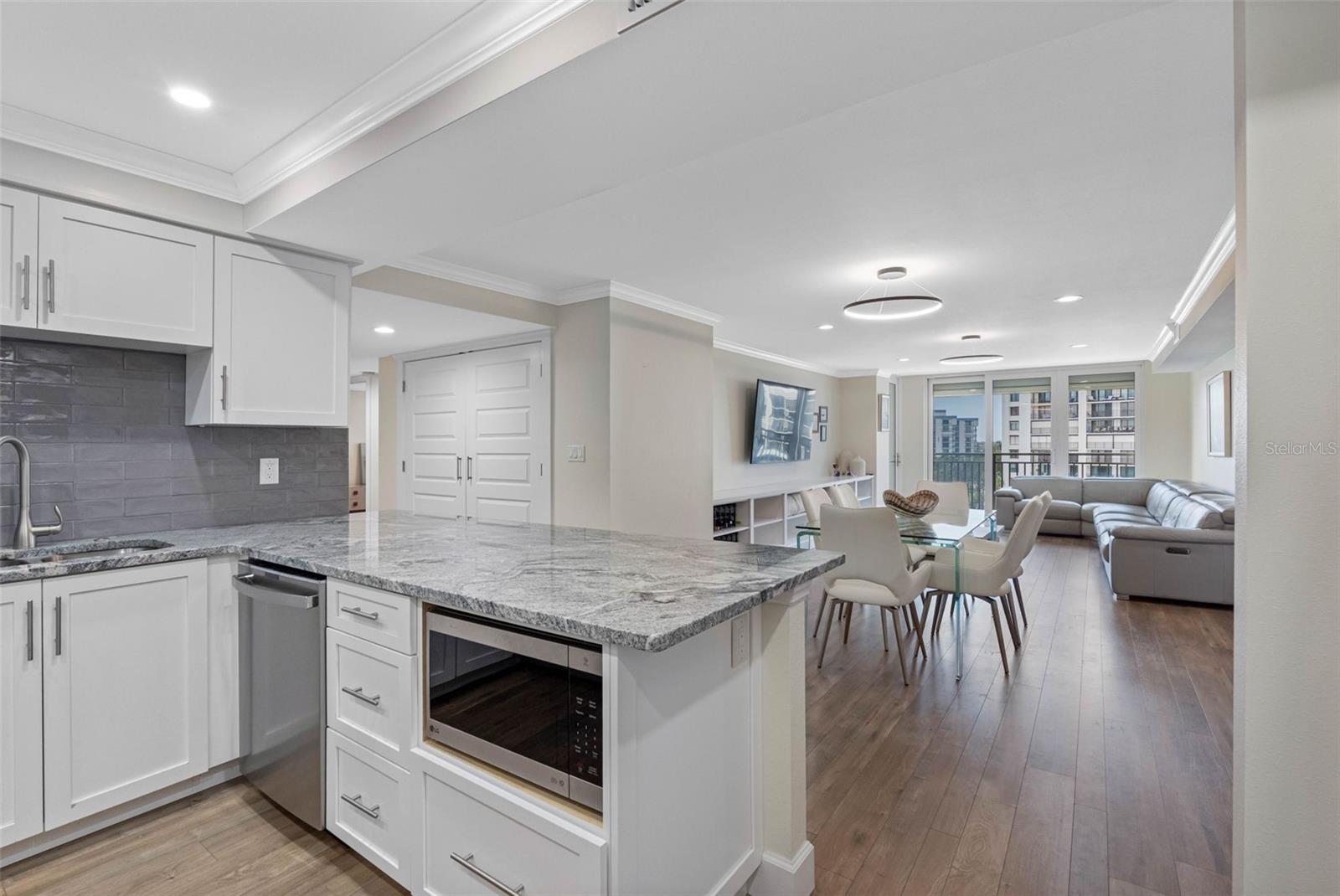 SAND KEY CONDO-SOUTH BEACH 2 - Residential Lease