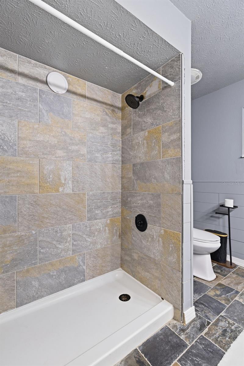 ROLLING ACRES - Residential