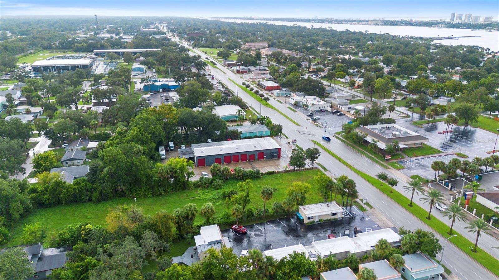 TOLL & WILLIAMS LT 01 BLK M & C HOLLY HILL - Commercial Sale