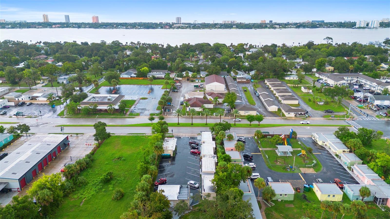 TOLL & WILLIAMS LT 01 BLK M & C HOLLY HILL - Commercial Sale