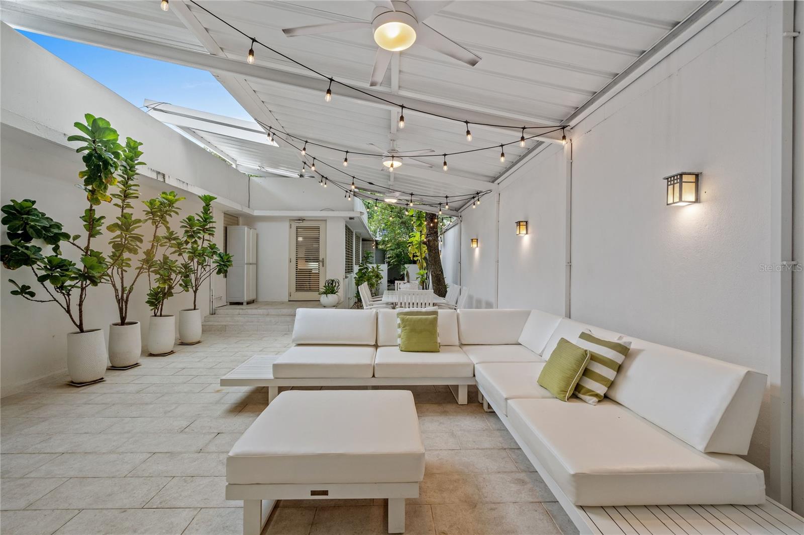 CONDADO - Residential Lease