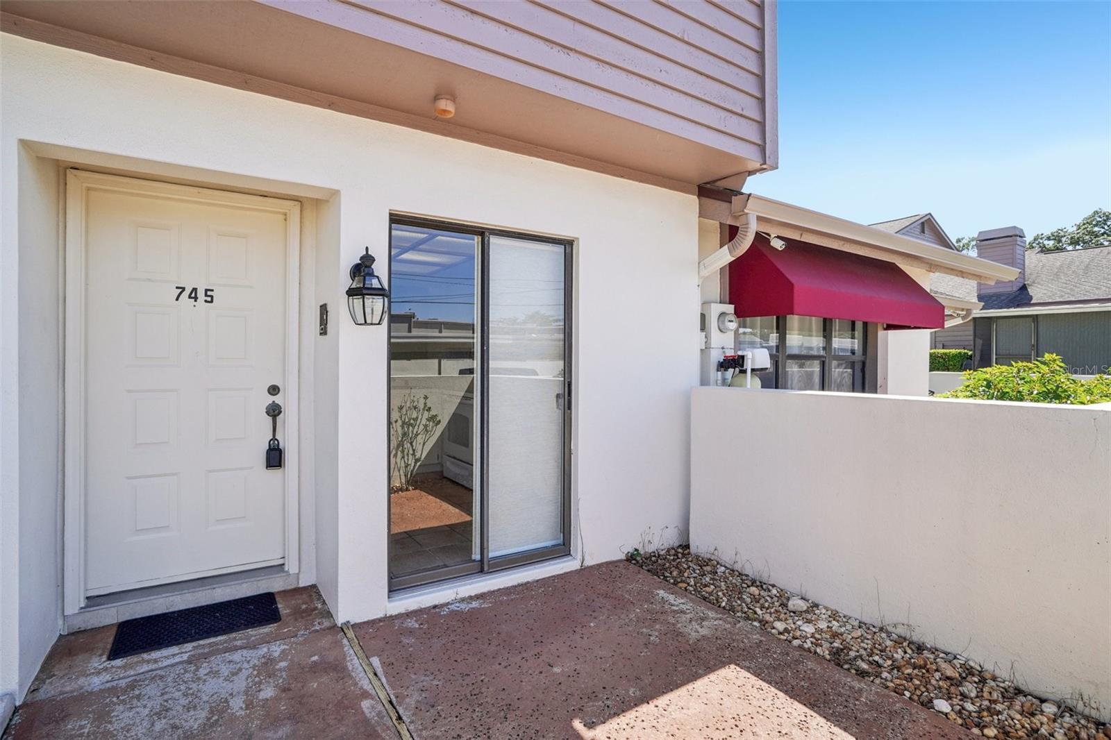 OAK PARK TWNHMS - Residential