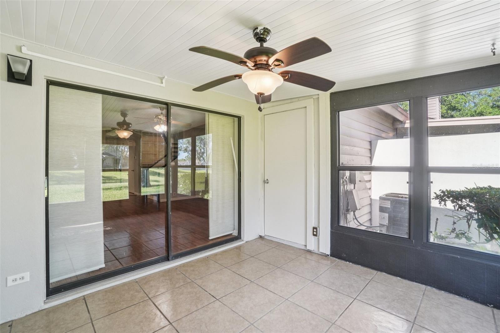 OAK PARK TWNHMS - Residential