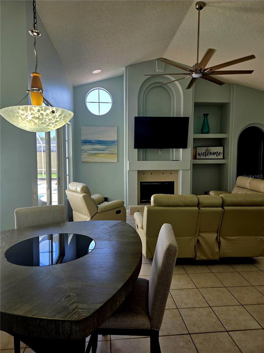 MILL RUN PH 04 - Residential Lease