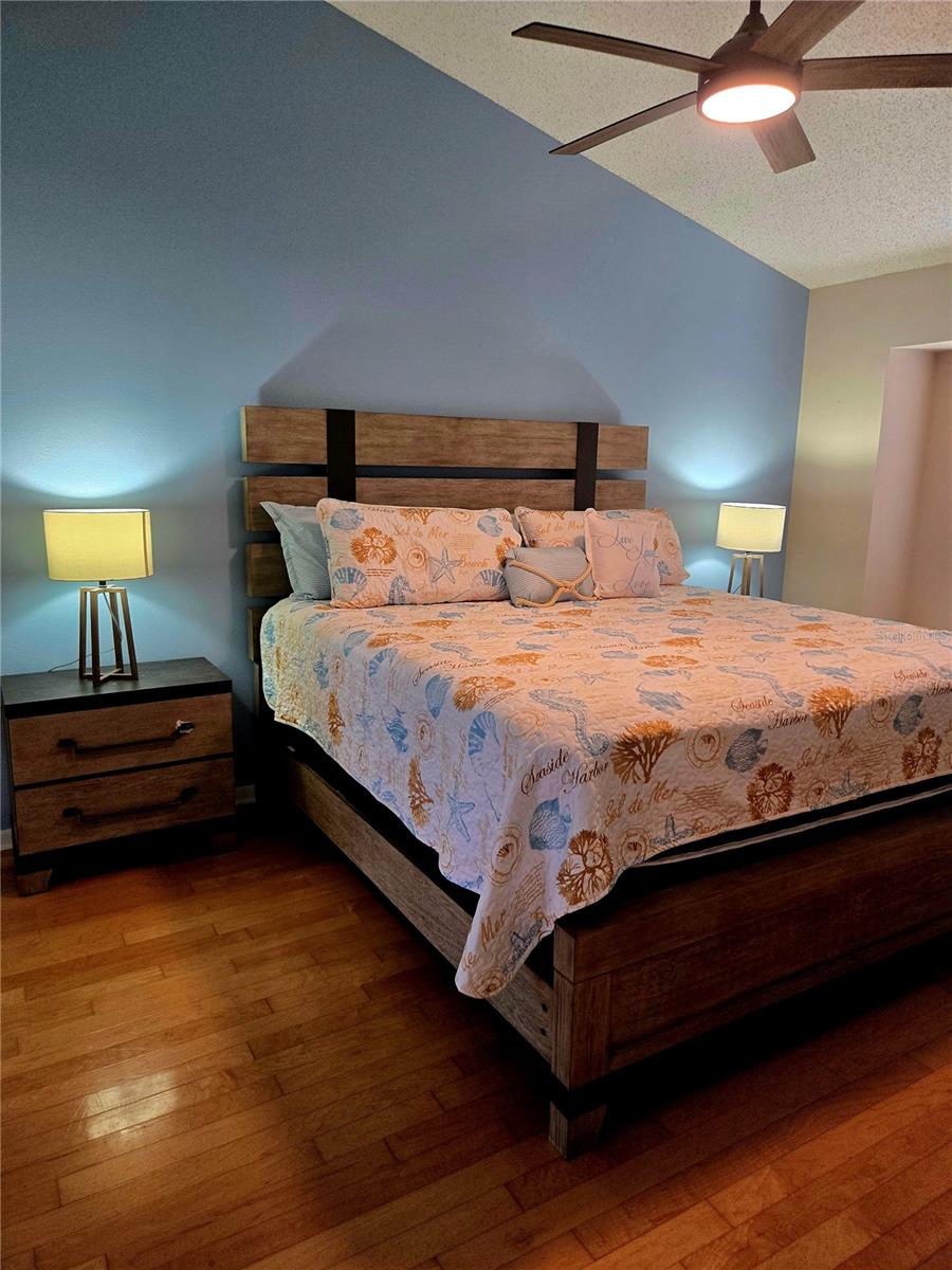 MILL RUN PH 04 - Residential Lease