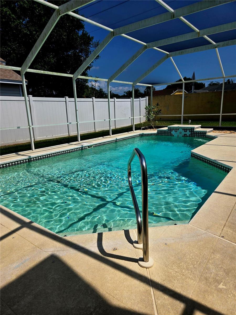 MILL RUN PH 04 - Residential Lease