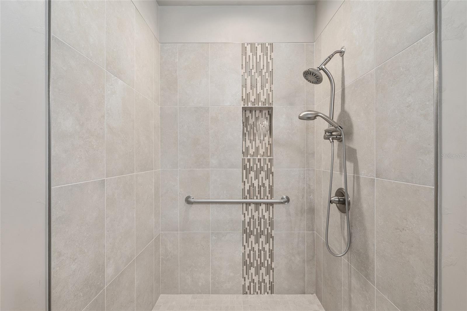 VILLAS OF WEST END UNIT B PH 2 - Residential