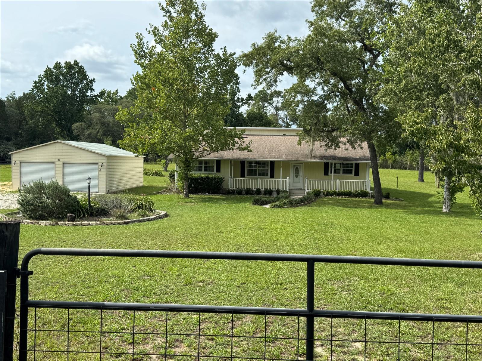 6219 W HOLLY BROOK LANE