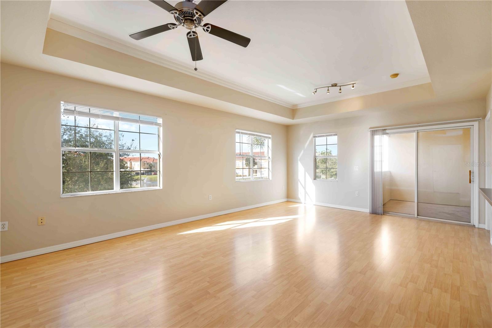 VILLAGIO - Residential Lease