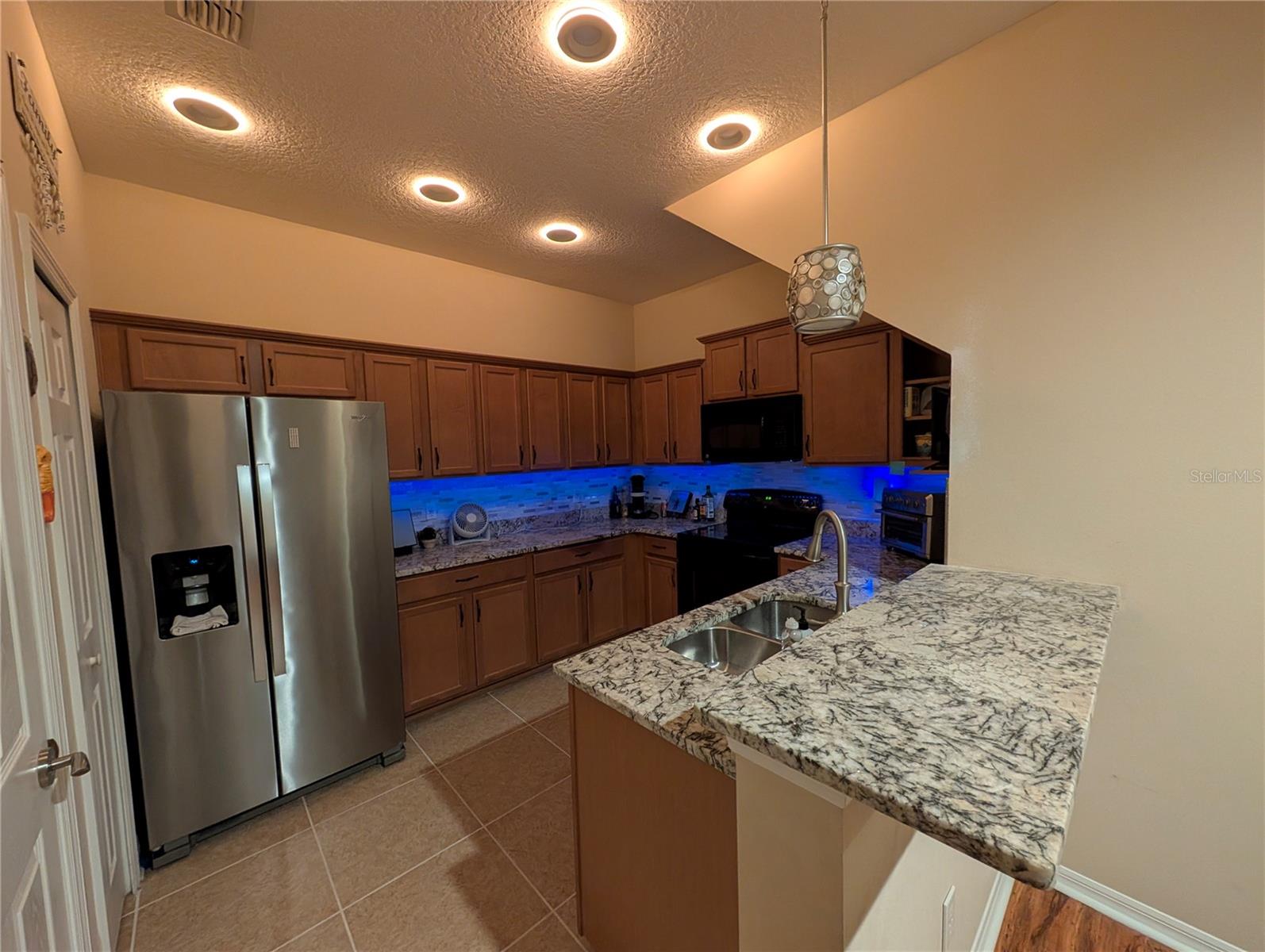 SOMERSET CHASE - Residential