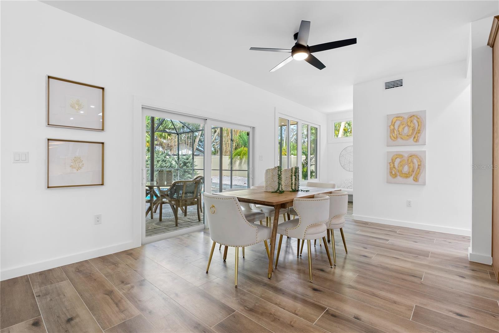 SIESTA BEACH - Residential Lease
