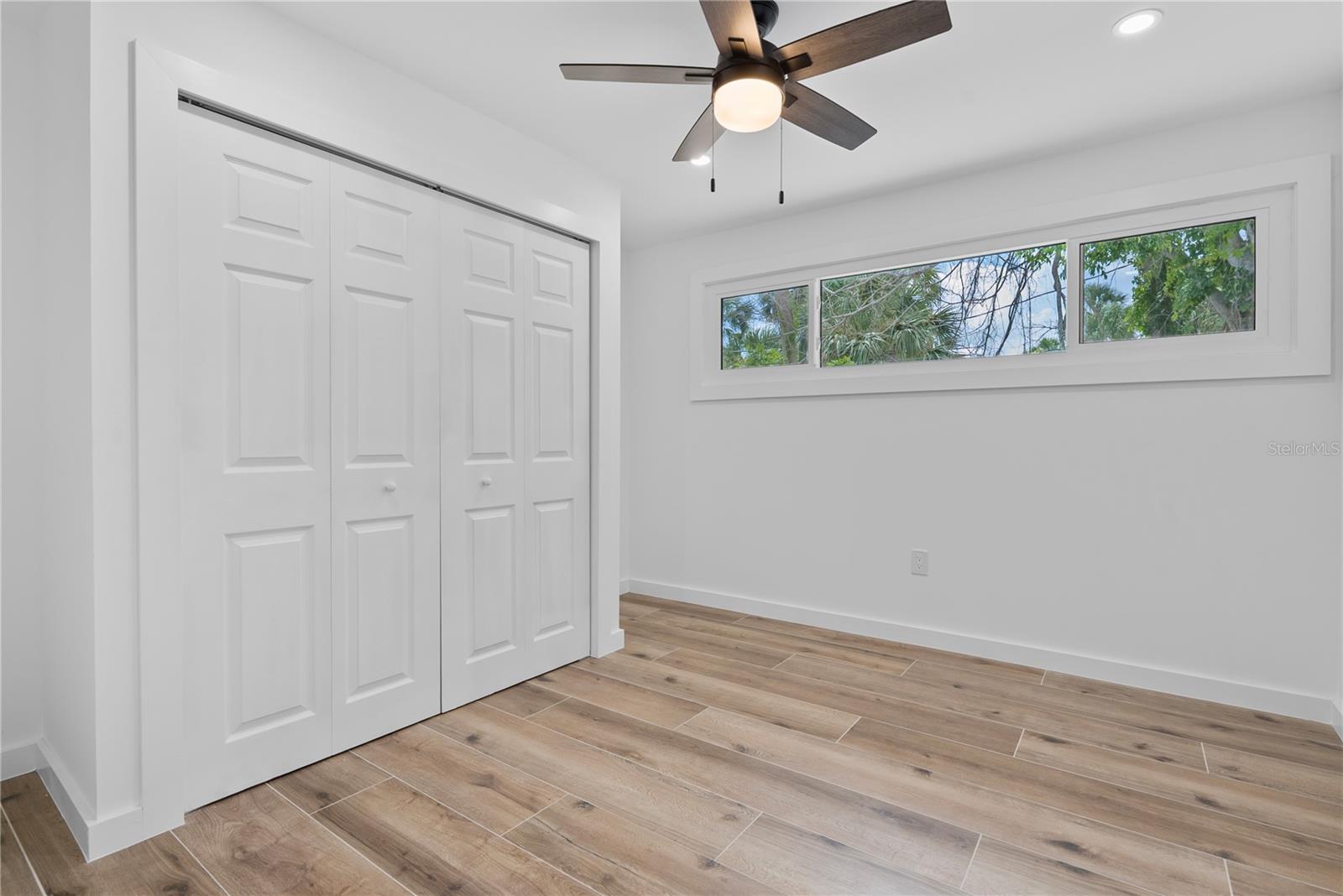 SIESTA BEACH - Residential Lease