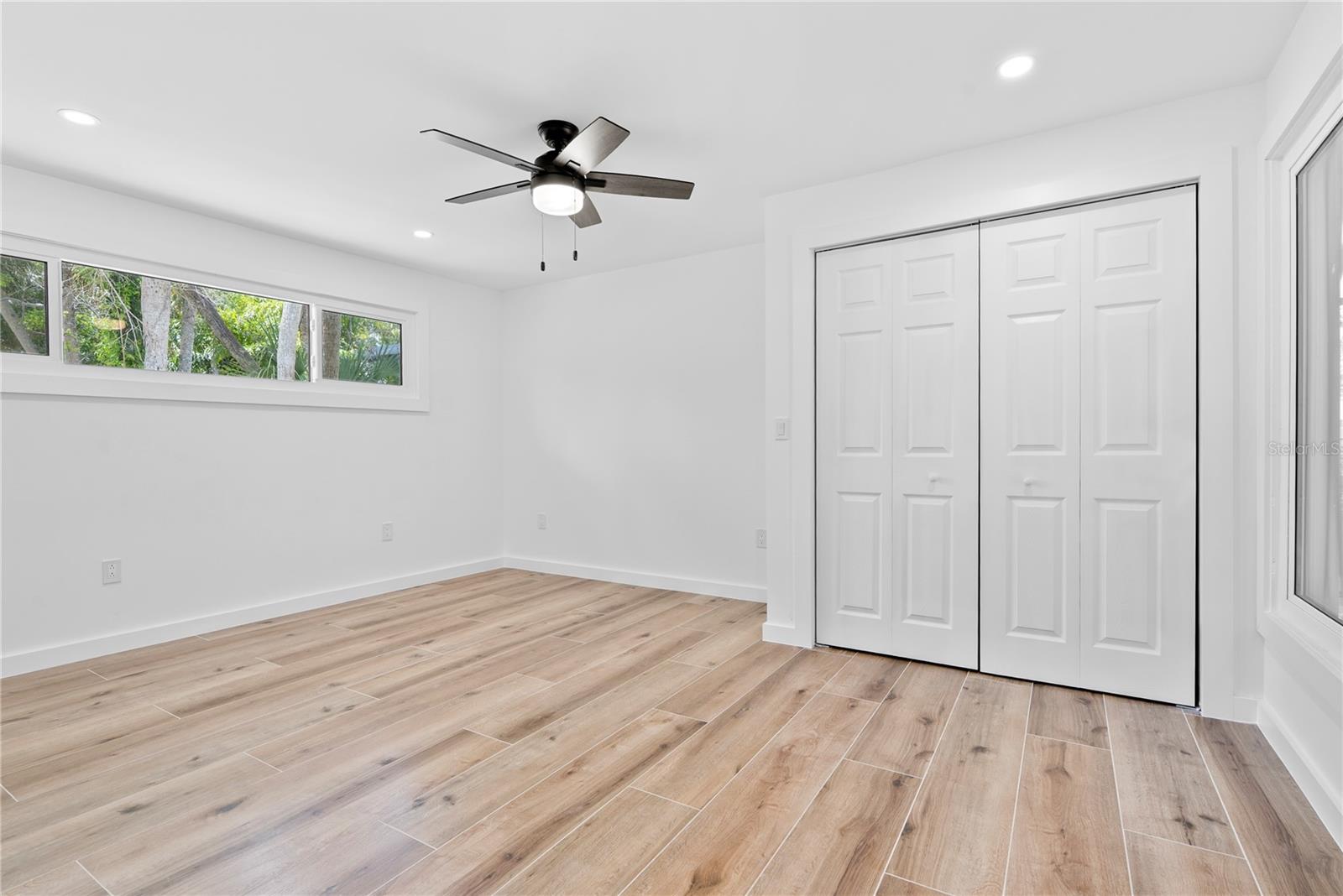 SIESTA BEACH - Residential Lease