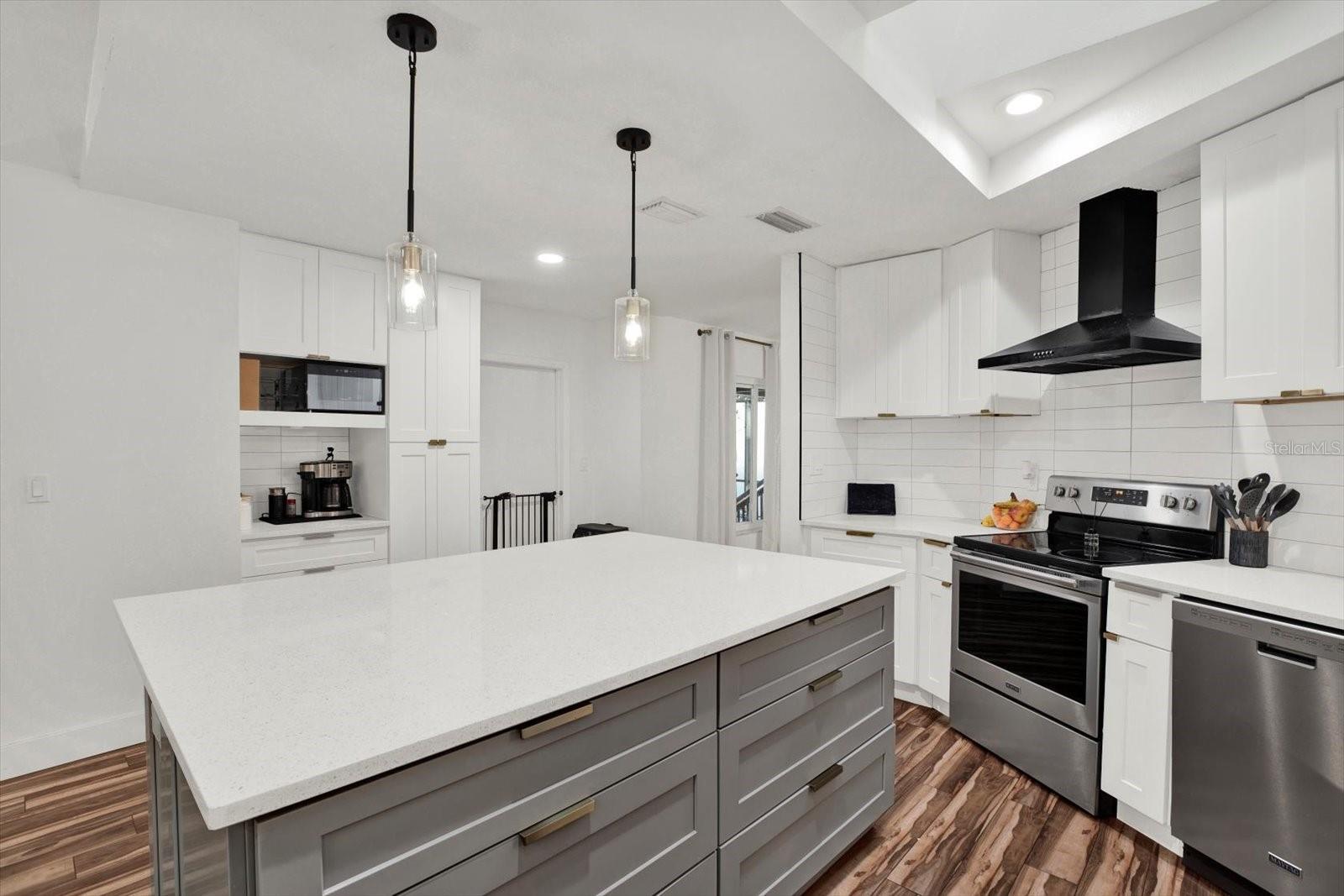 4940 CARDINAL TRAIL