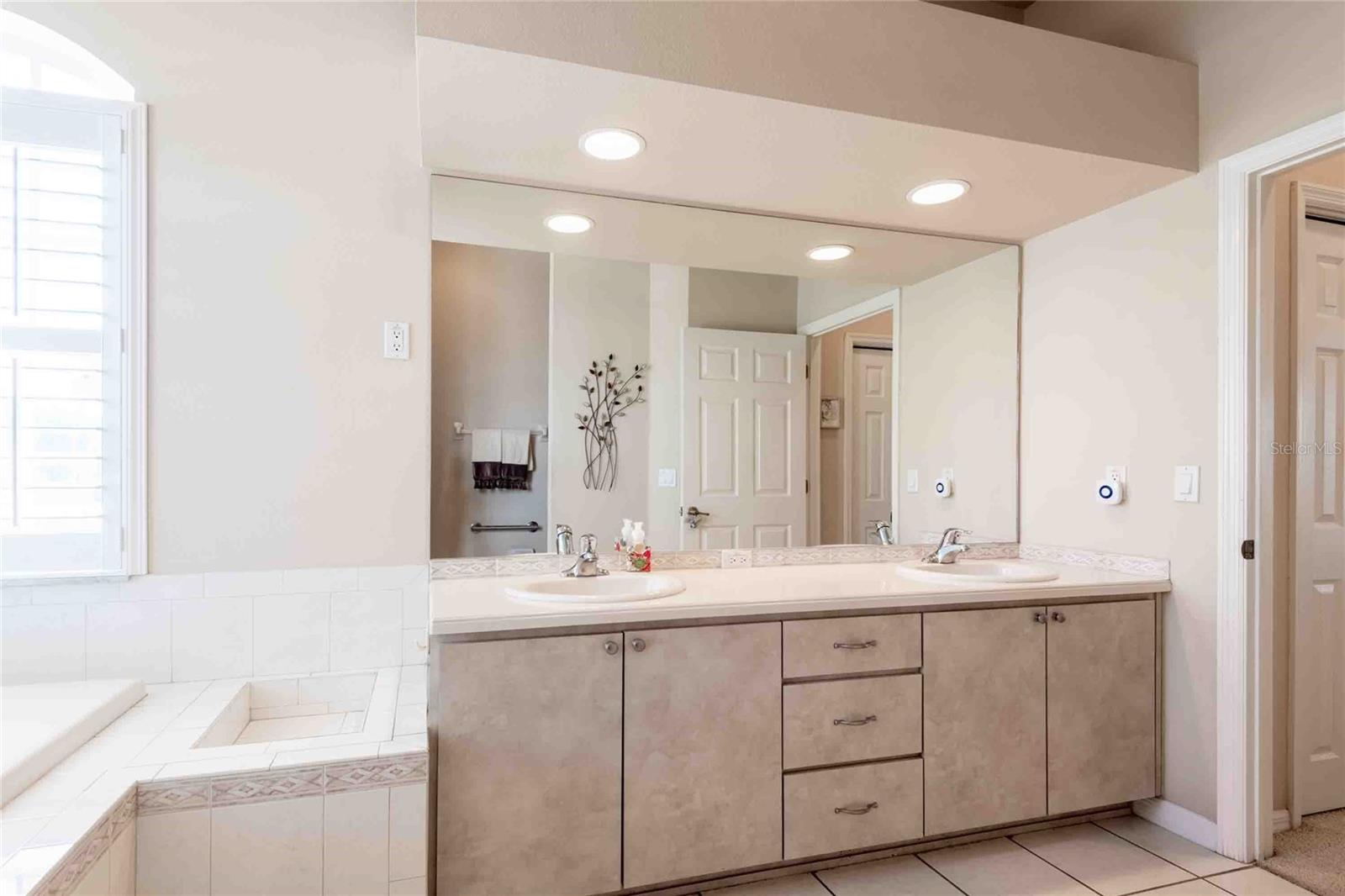GROVES PH 01A - Residential