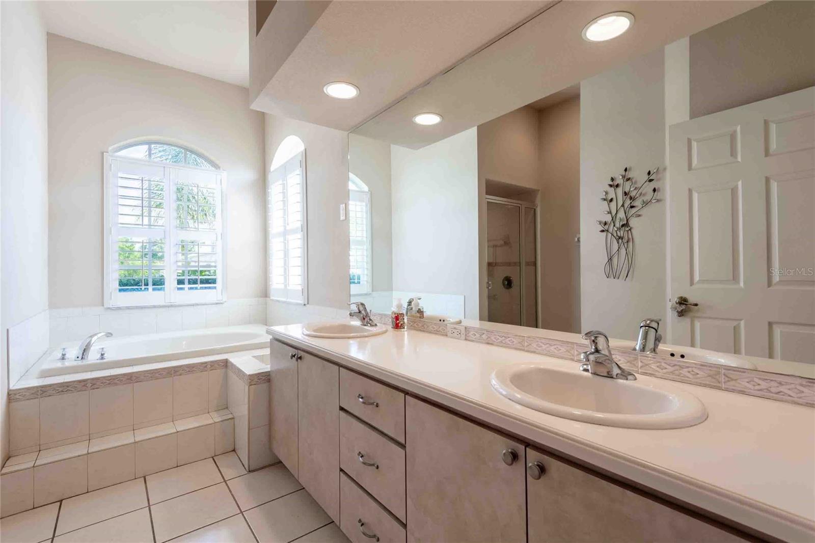 GROVES PH 01A - Residential