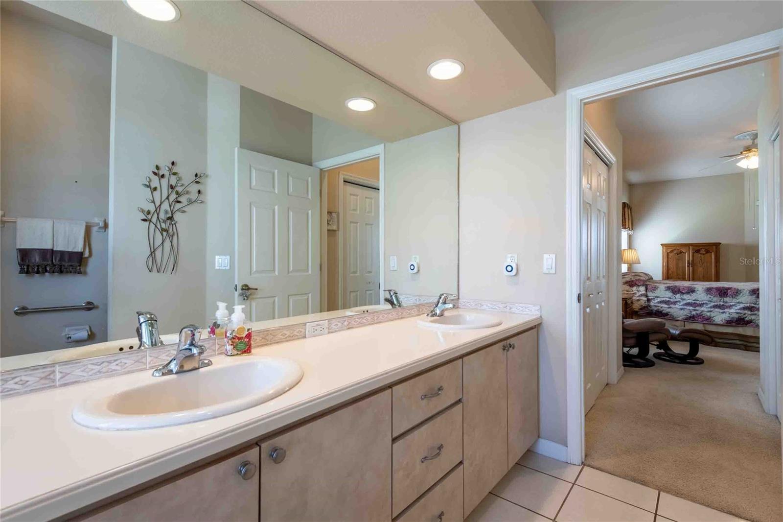 GROVES PH 01A - Residential