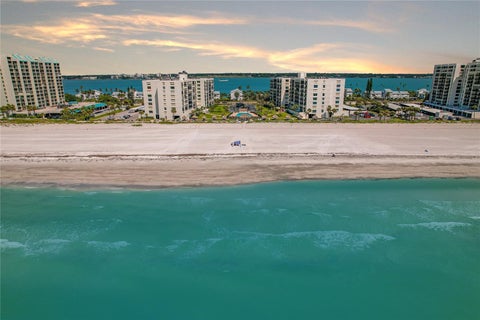Photo of 1430 Gulf Boulevard #407, Clearwater Beach, FL 33767 (MLS # TB8510200)