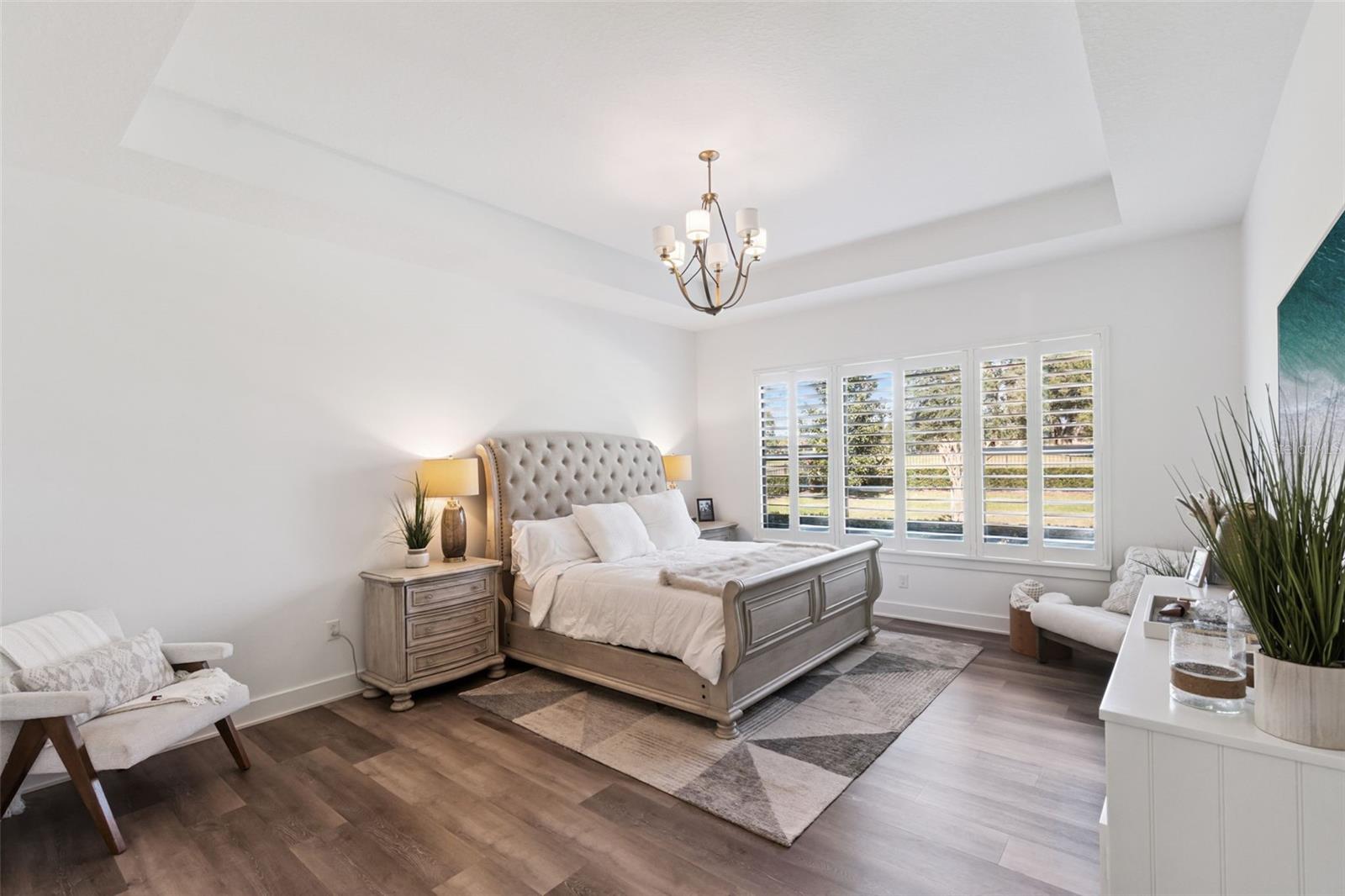 HEATHROW COUNTRY ESTATE - Residential