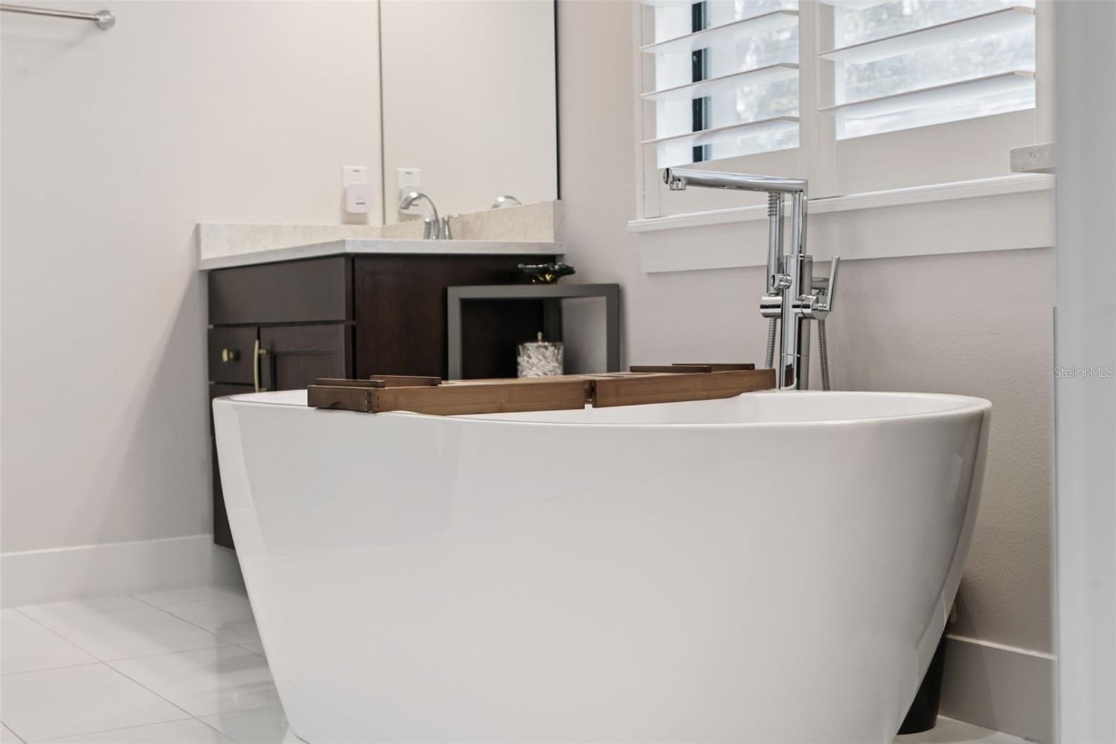 HEATHROW COUNTRY ESTATE - Residential