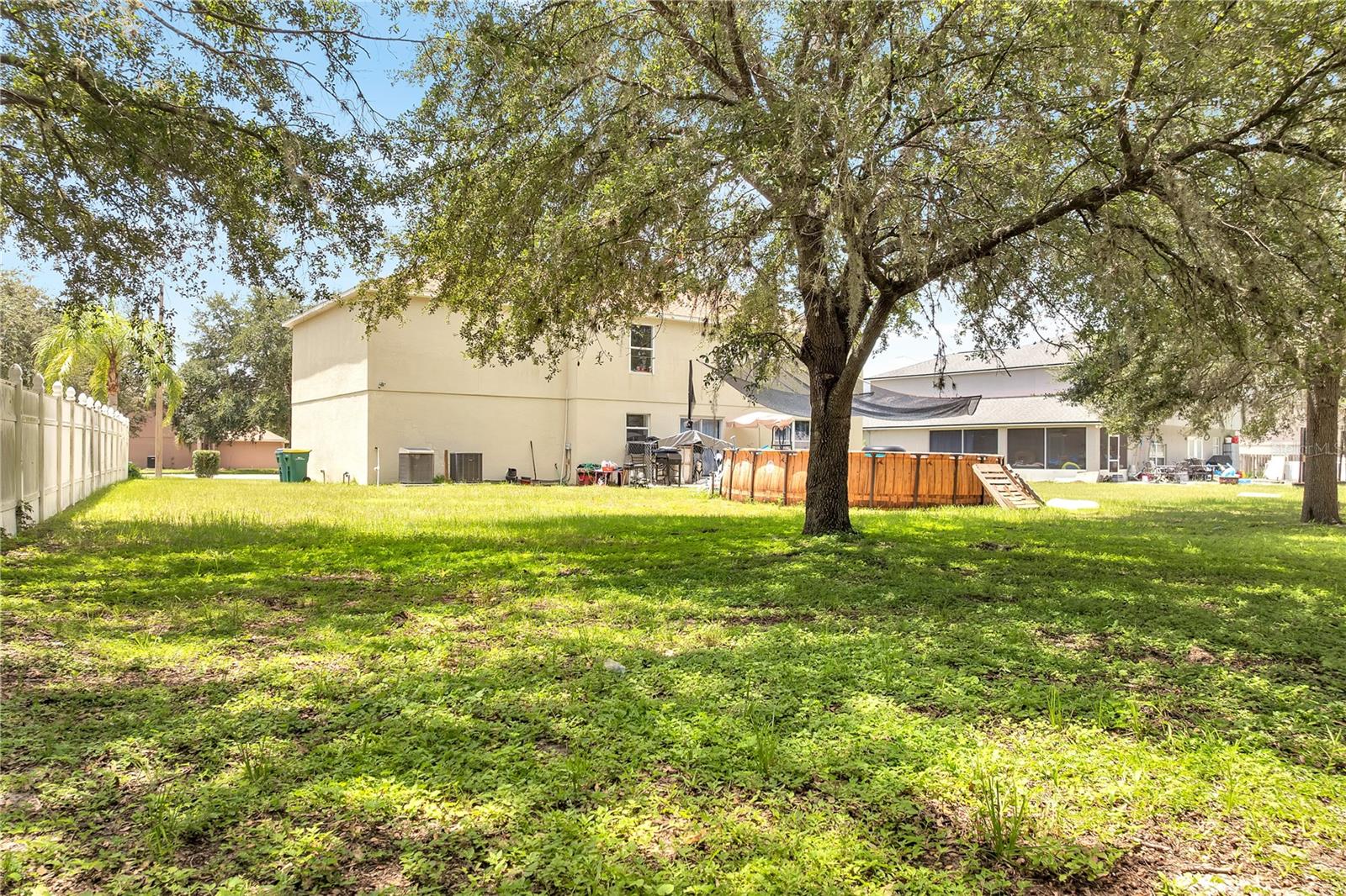 FRUITLAND PARK GLEN PH 01 02 & 03 - Residential