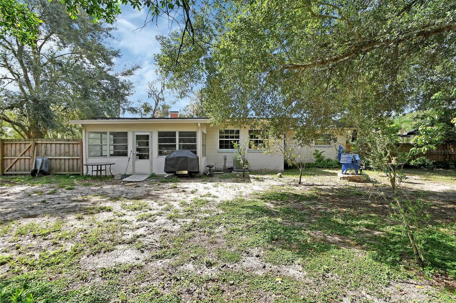 STEWARTS BLK 02 RICHS ADD DELAND - Residential
