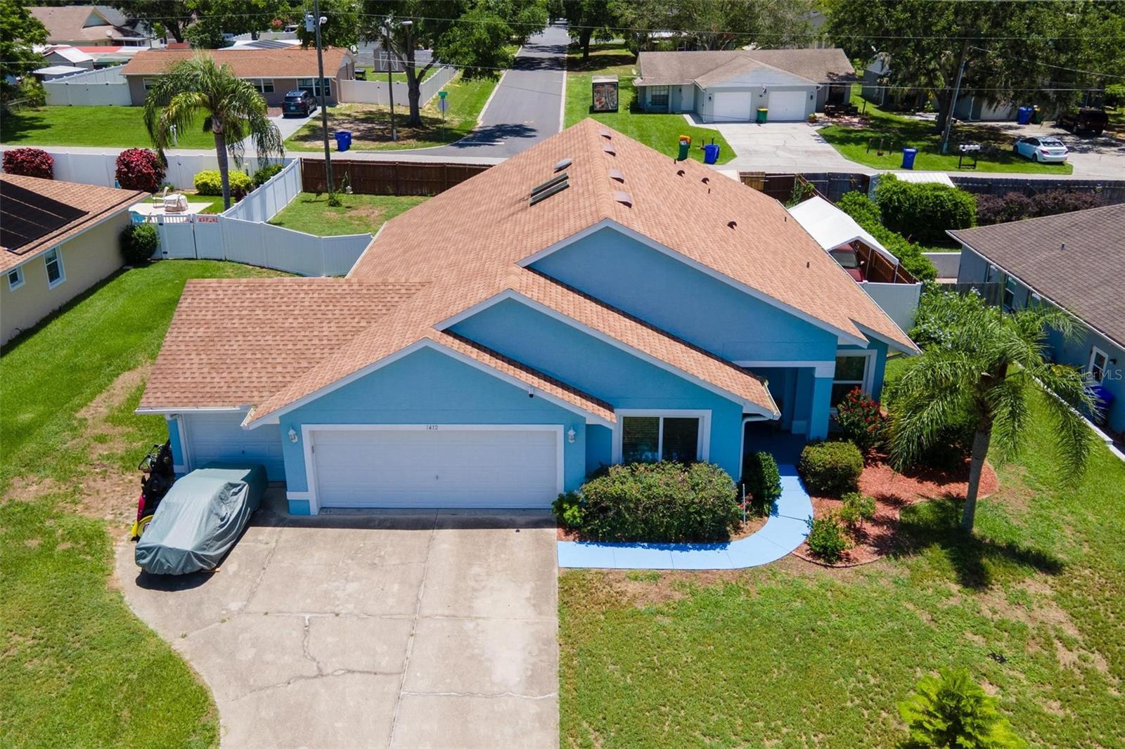 1412 COVE PLACE