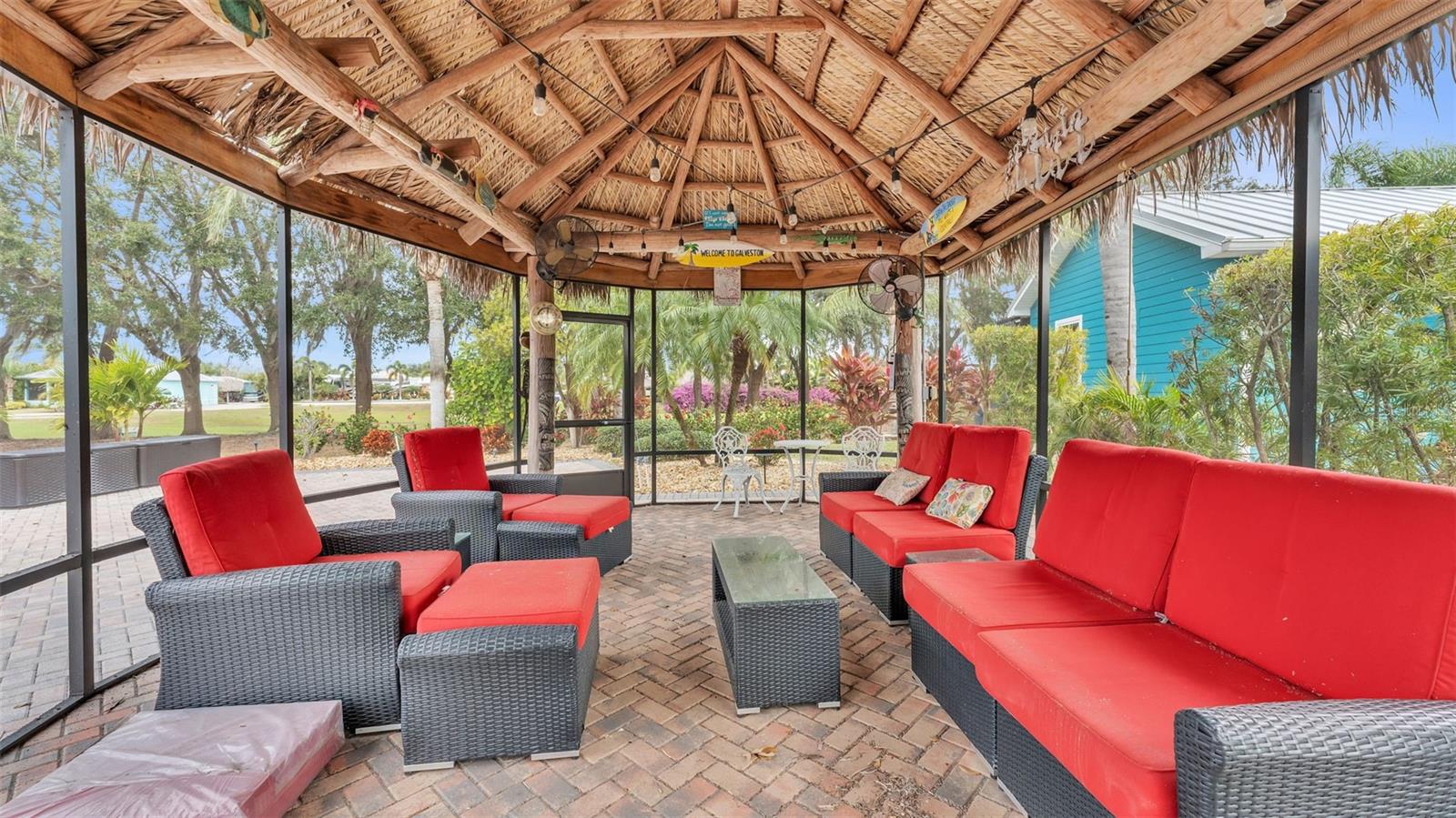 BAY LAKE RESIDENCE - Land