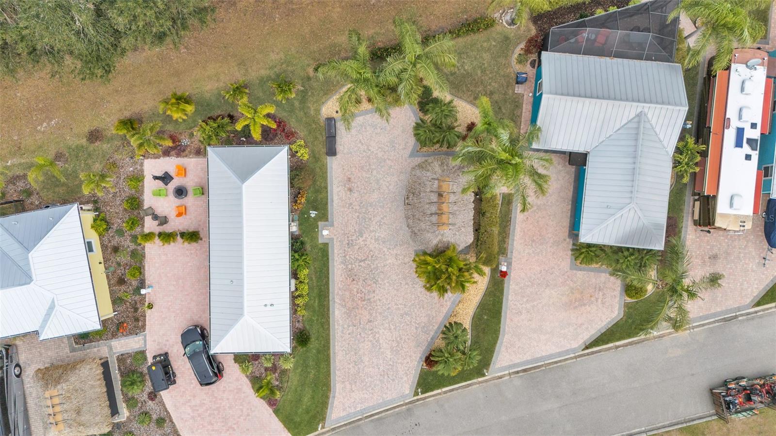 BAY LAKE RESIDENCE - Land