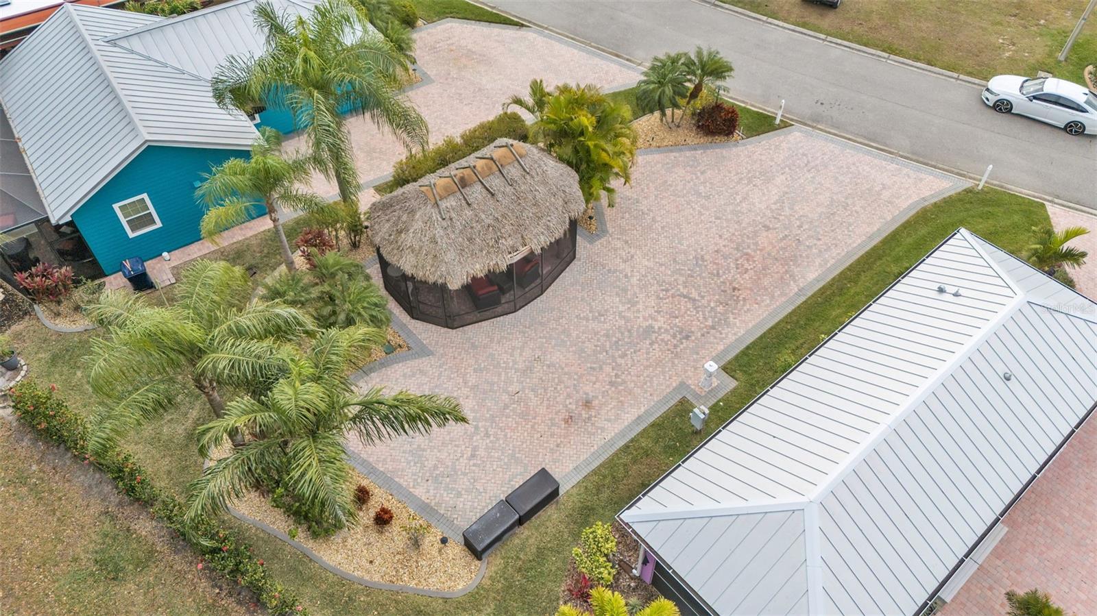 BAY LAKE RESIDENCE - Land