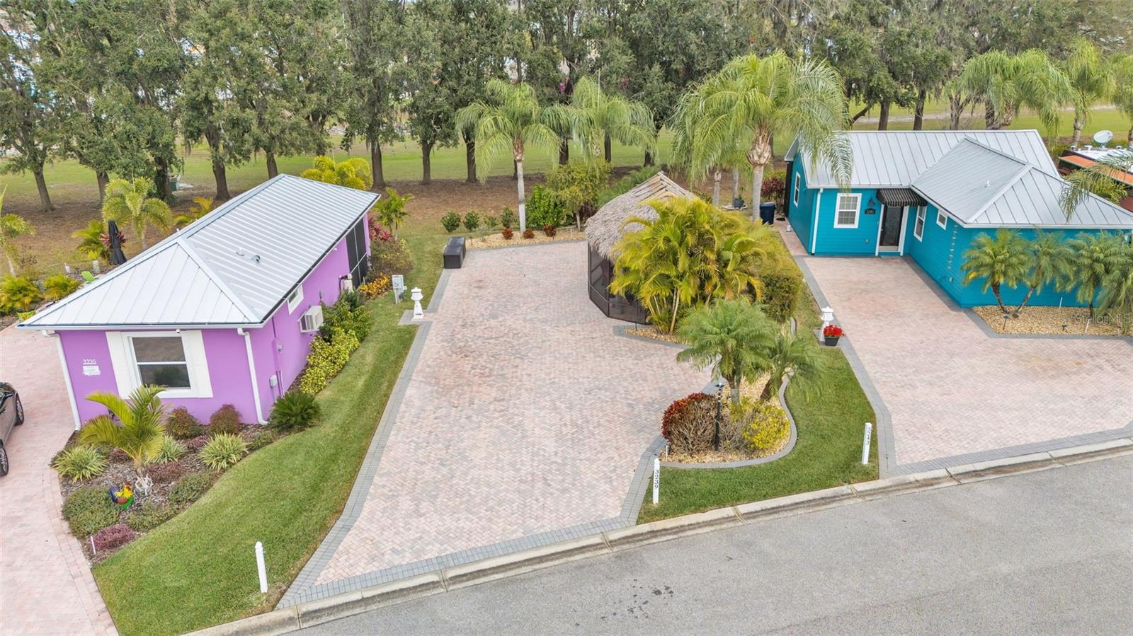 BAY LAKE RESIDENCE - Land