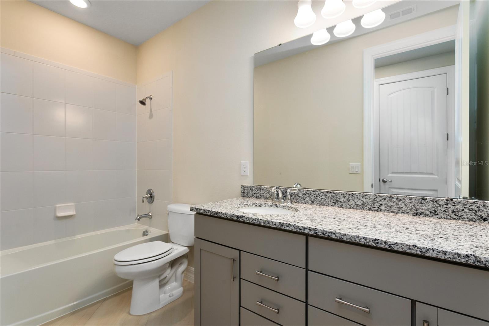 PHILLIPS GRV TRACT J - Residential Lease