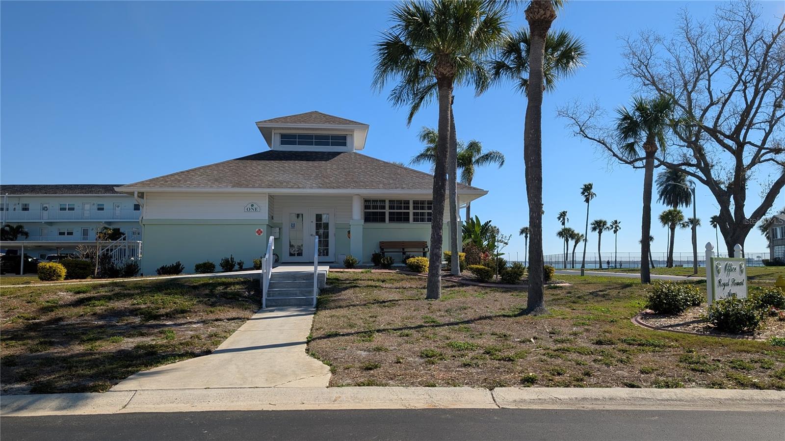 ROYAL STEWART ARMS INC. DUNOON BLDG 3 - Residential