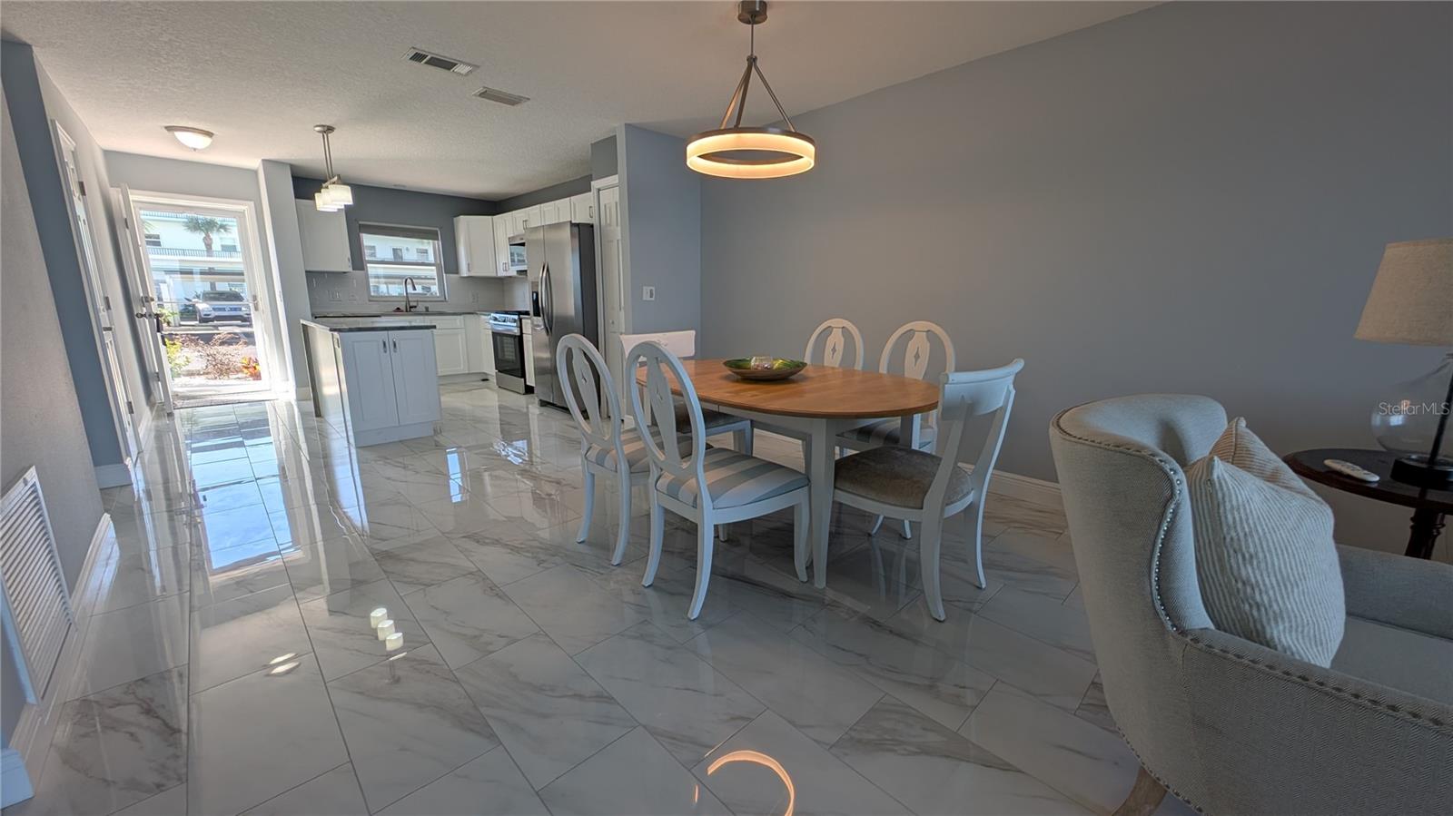 7 DUNOON PLACE Unit 104