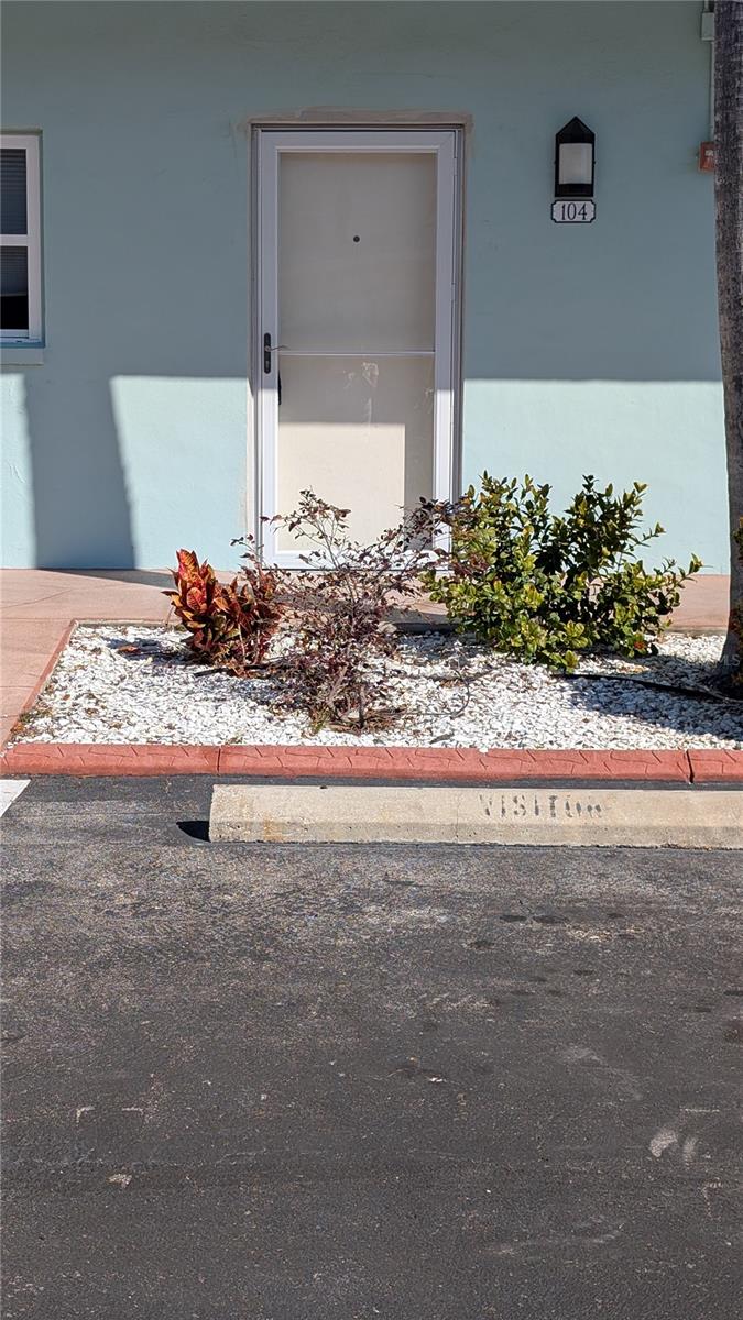 7 DUNOON PLACE Unit 104