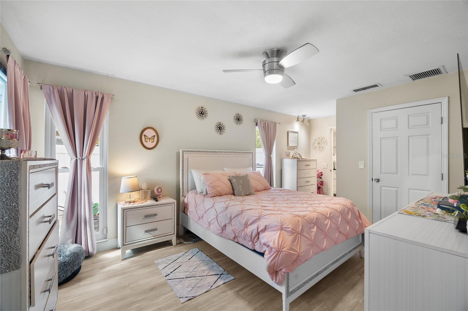 DEL PRADO IMPERIAL - Residential