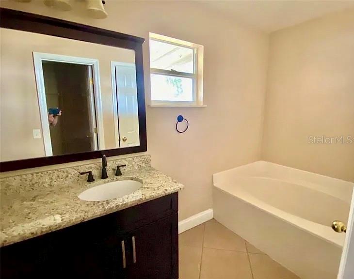 PINES WEST PH 01 - Residential Lease