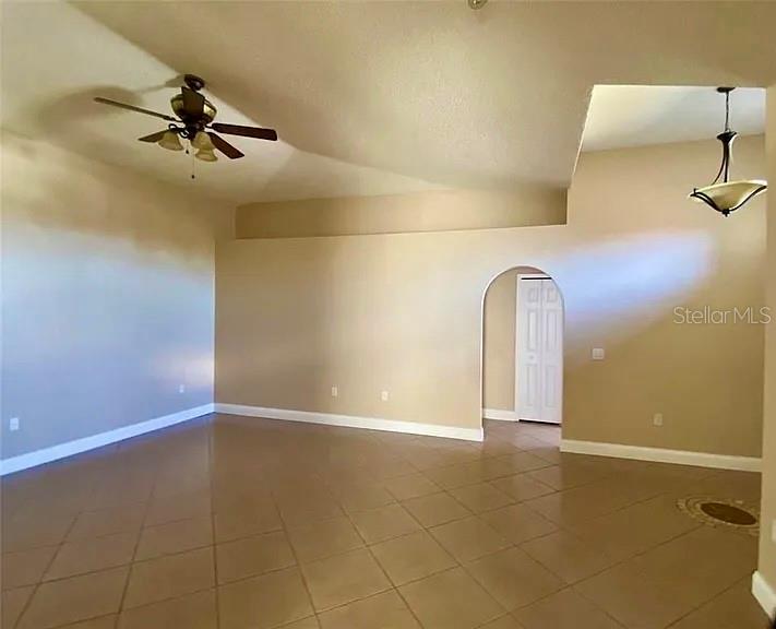 PINES WEST PH 01 - Residential Lease