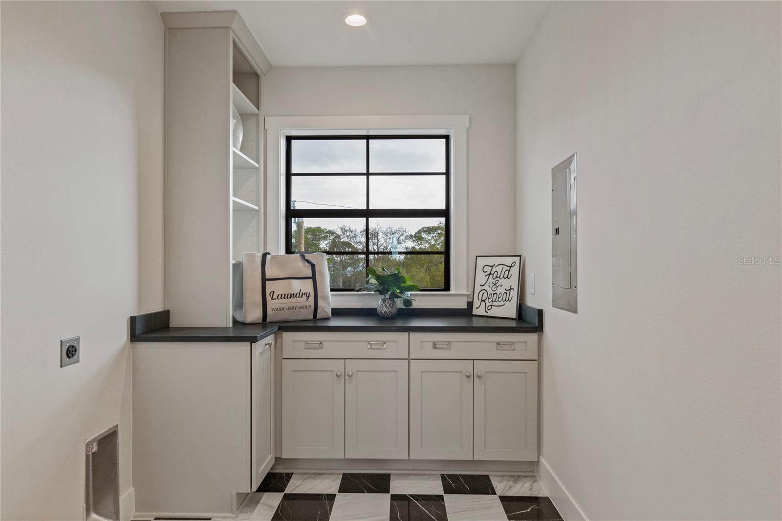 SUN PLAZA ISLES SEC 3 - Residential