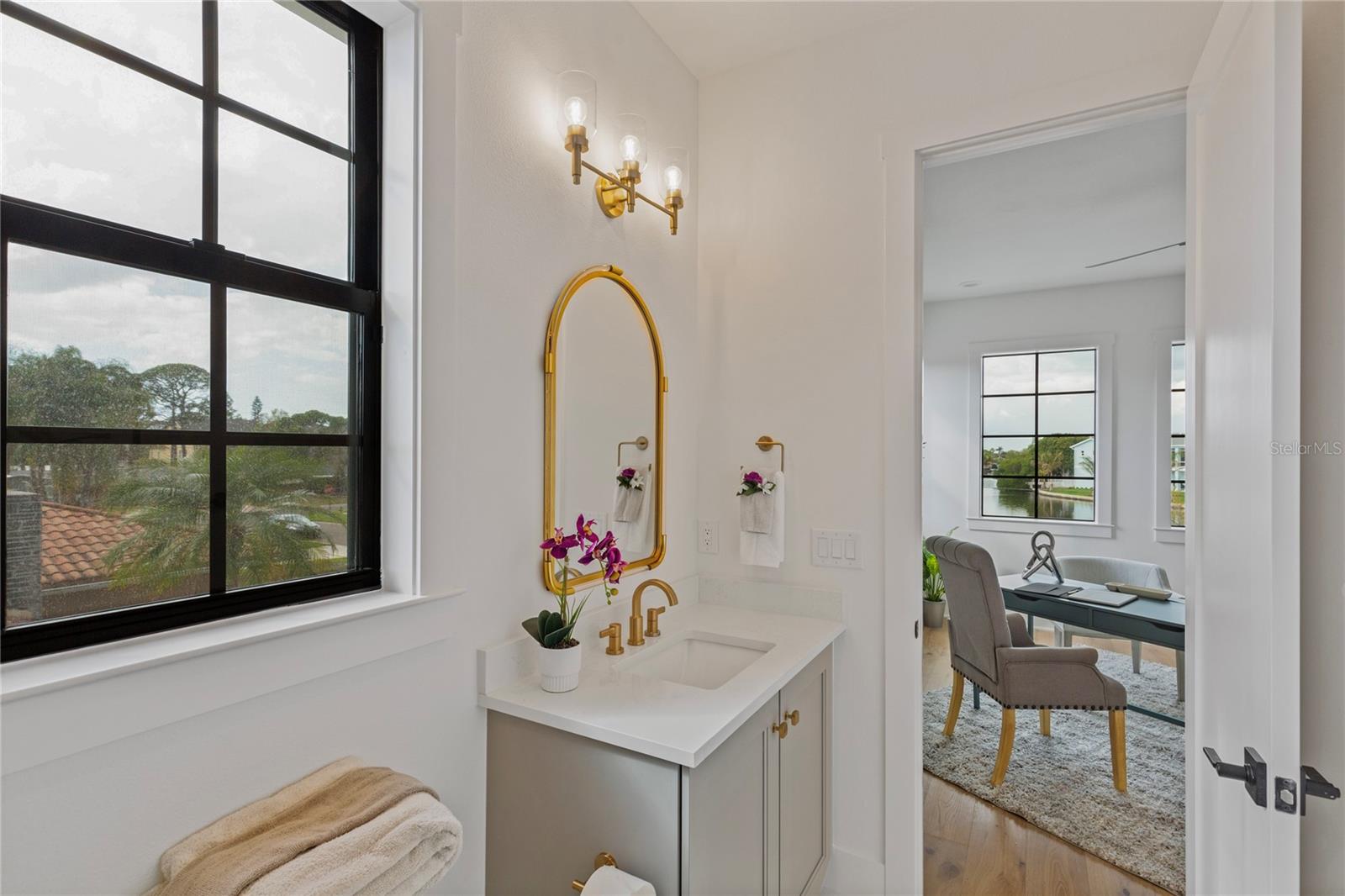 SUN PLAZA ISLES SEC 3 - Residential