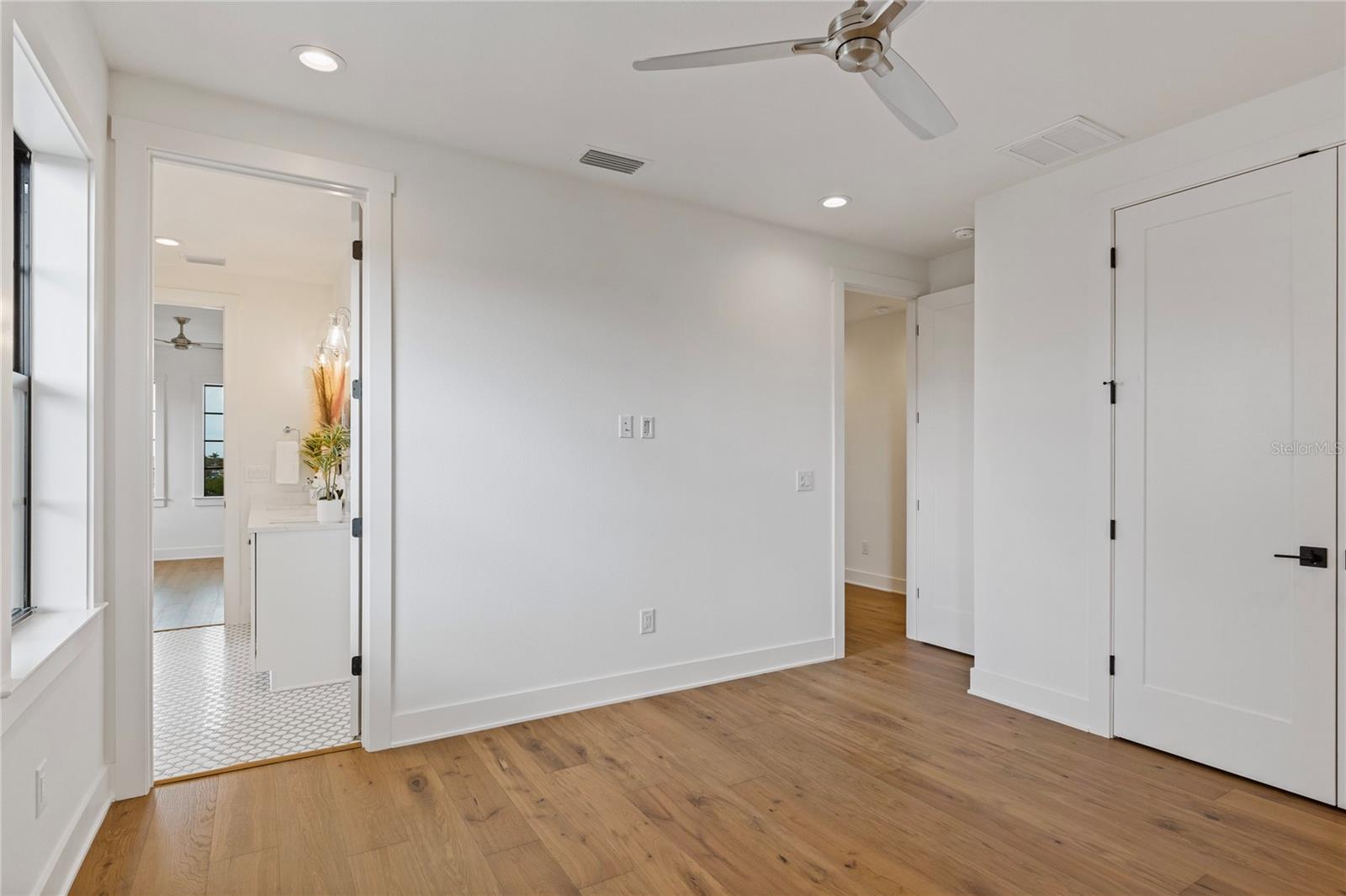 SUN PLAZA ISLES SEC 3 - Residential